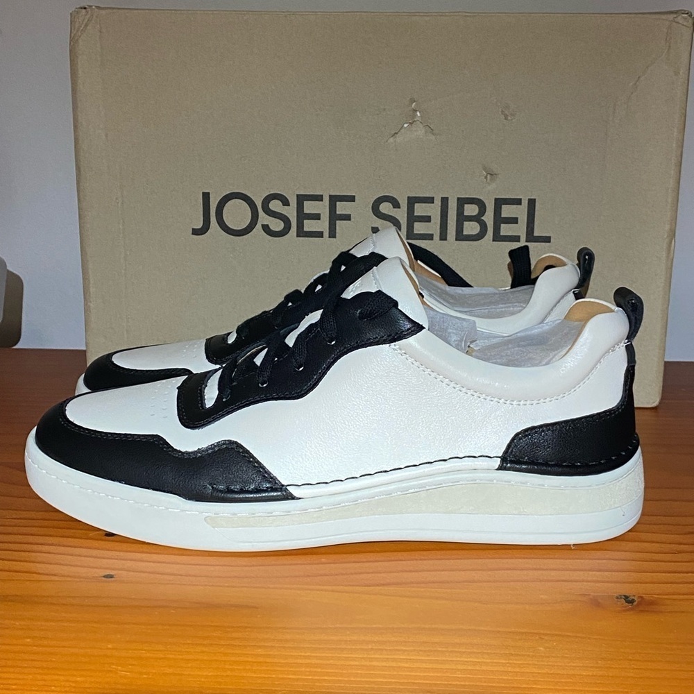 Josef Seibel Cleve 01 full grain leather sneaker in black and white size 42 - Picture 4 of 7